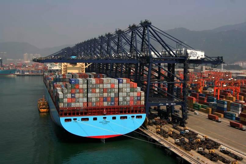 china-cargo-ship-loaded.jpg